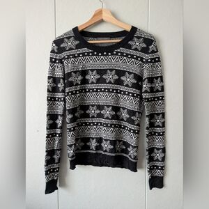 ❤️ FREE ADD-ON ❤️ Snowflake Sweater